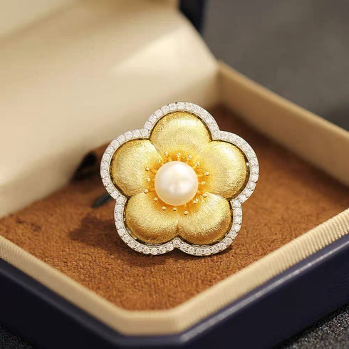 Gold Flower Pearl Brooch